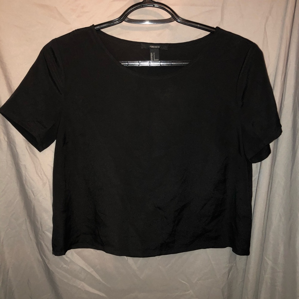 Forever 21 cropped T-shirt